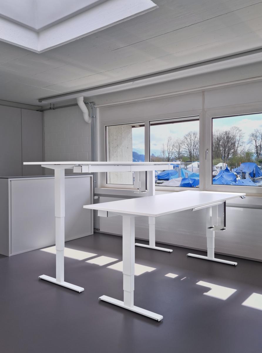 Tischplatten HPL Strato Creux du Van mit ABS Kante Kalkweiss