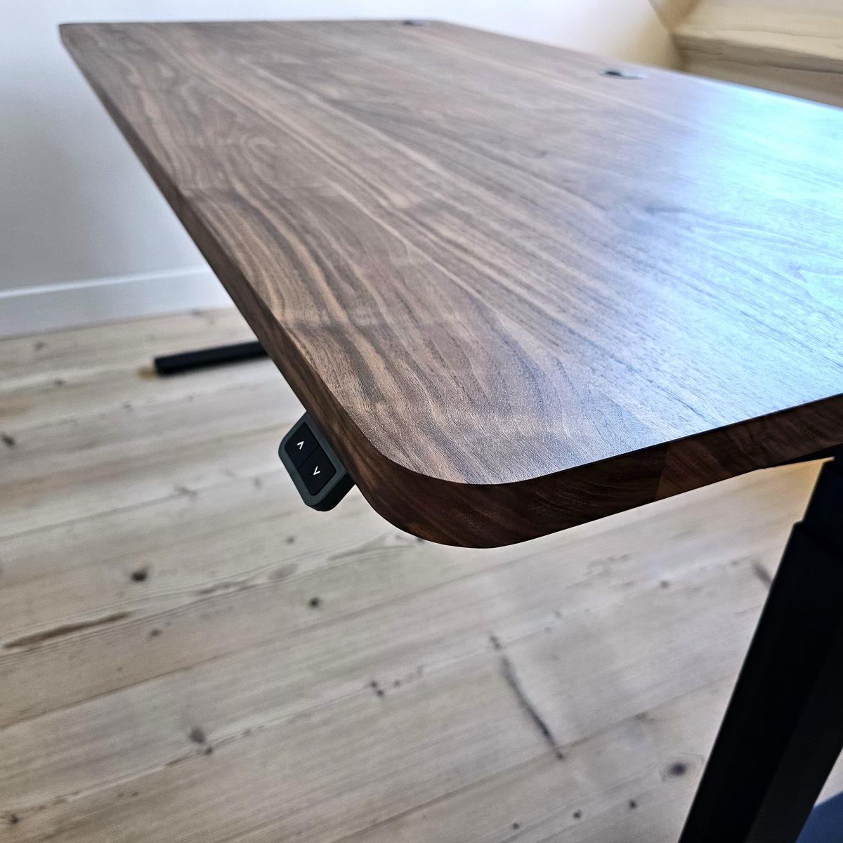 Tischplatte Massivholz Amerikanischer Nussbaum (US) mit Controller Basic